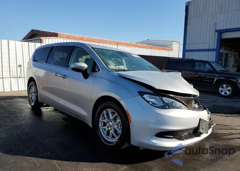 2023 Chrysler Voyager Lx z USA, uszkodzony, nr VIN 2C4RC1CG9PR597520